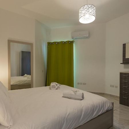 Sunny Penthouse Wterrace And Open Views Lejlighed San Pawl il-Baħar Eksteriør billede